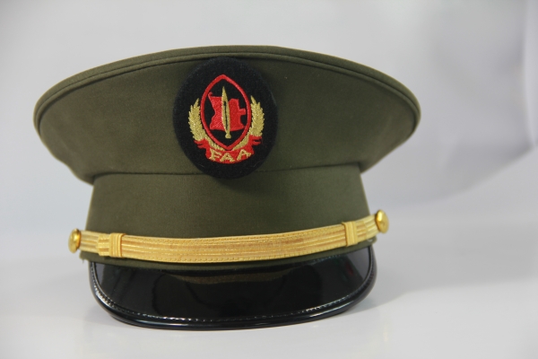 鐵路帽子：從色彩標識到現代規范的演變歷程