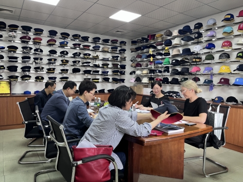 全球軍警帽功能與文化差異解析