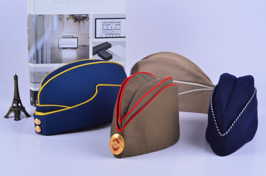 規范佩戴軍用船型帽：展現軍人儀容與職業素養