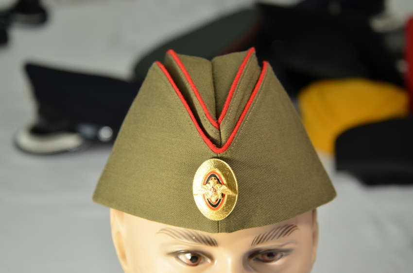 世界各國(guó)船型帽子有什么區(qū)別